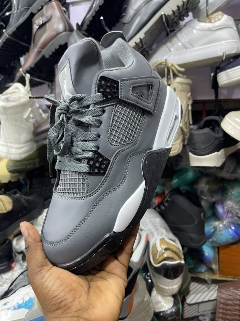 Air Jordan 4